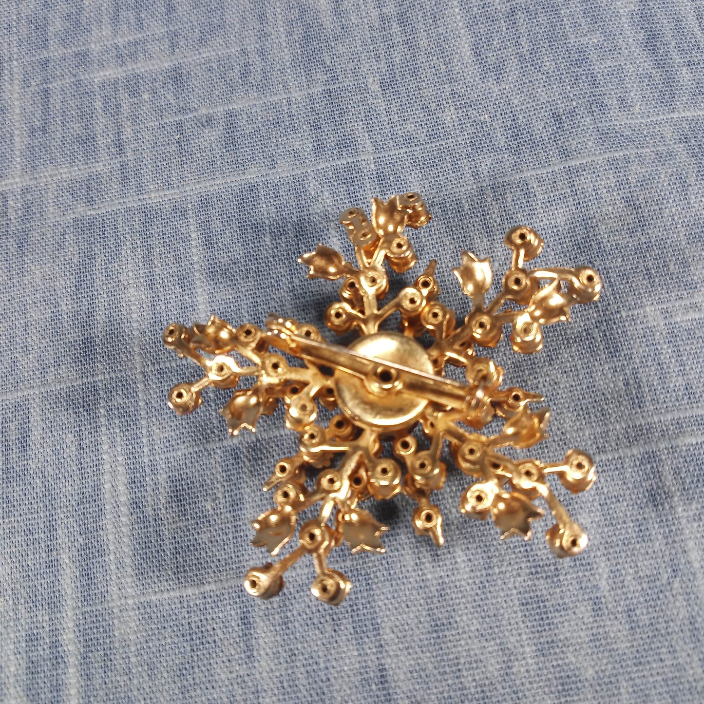 1970s Vintage Cluster Brooch with Red Rhinestones
