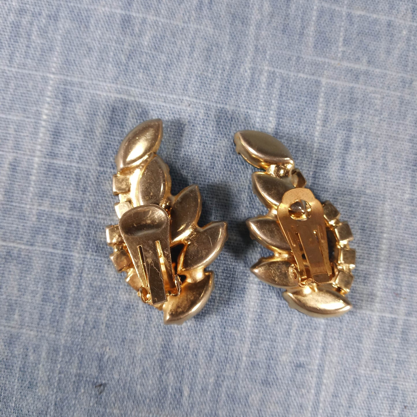 1950s Vintage Clip Earrings with Green and Aurora Borealis Rhinestones