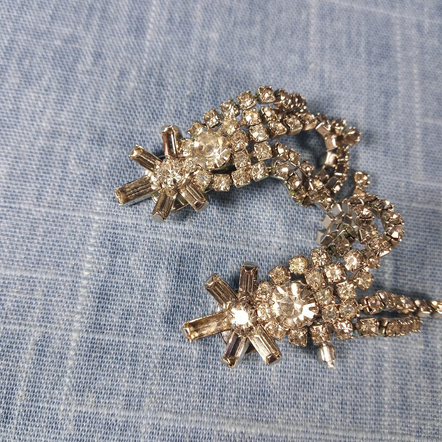 1960s Vintage Dangle Clip Earrings with Clear Rhinestone Baguette Cut Flower Tops