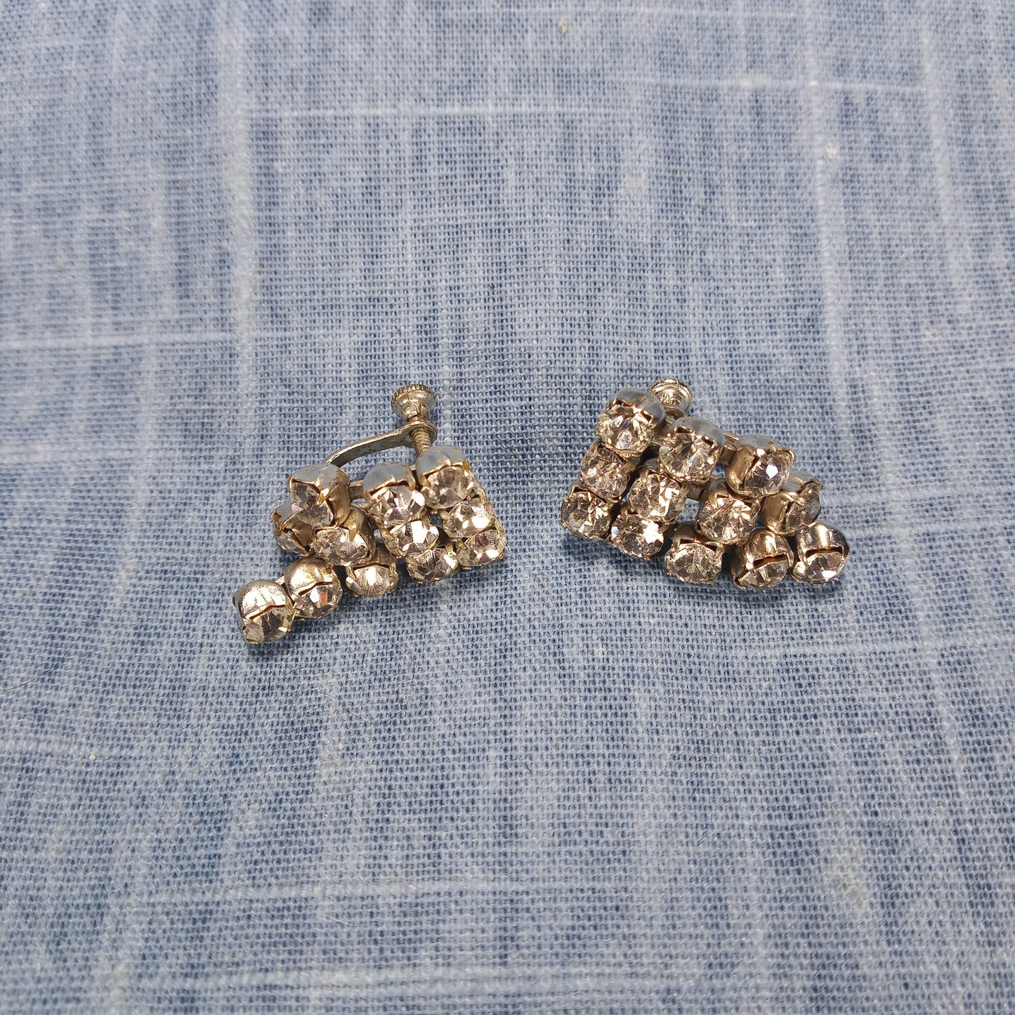 1950s Vintage Clear Rhinestone Screw Back Earrings