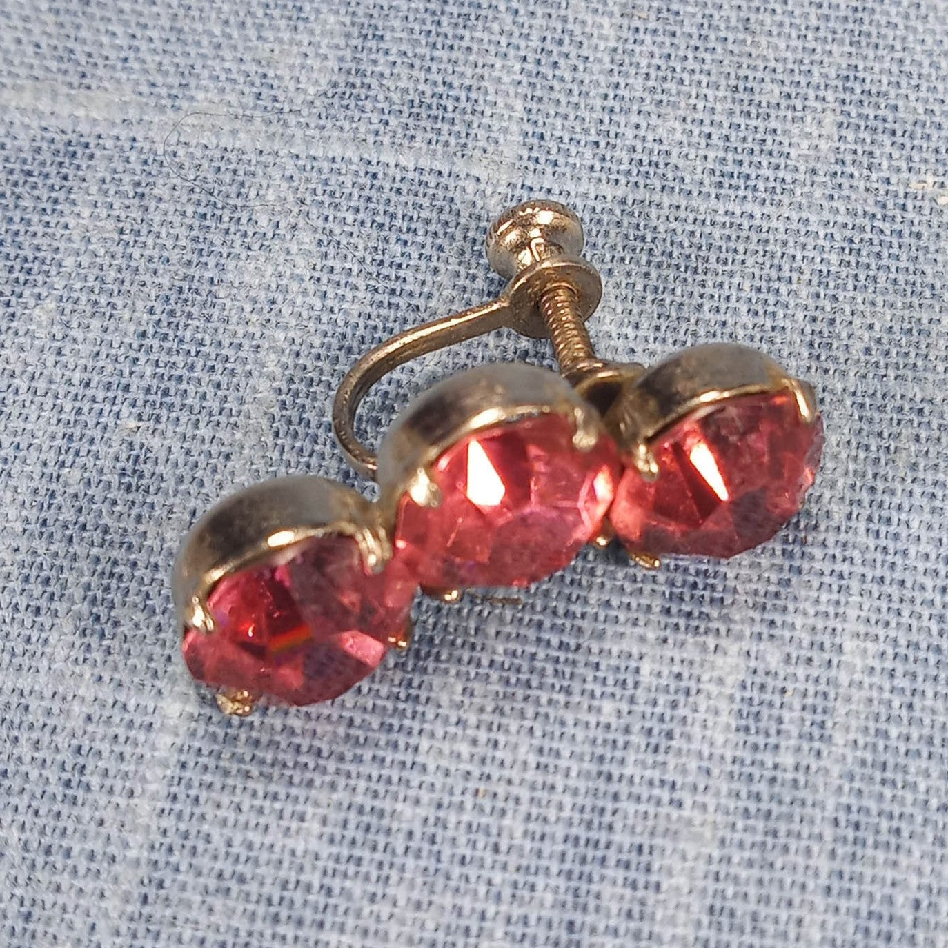 1950s Vintage Sterling Silver Screw Back Earrings with Three Pink Rhinestones