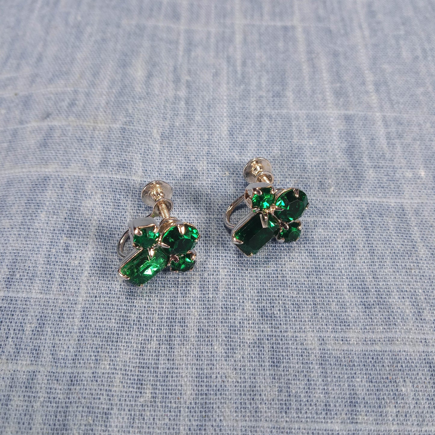 1960s Vintage Screw Back Earrings with Forest Green Rhinestones
