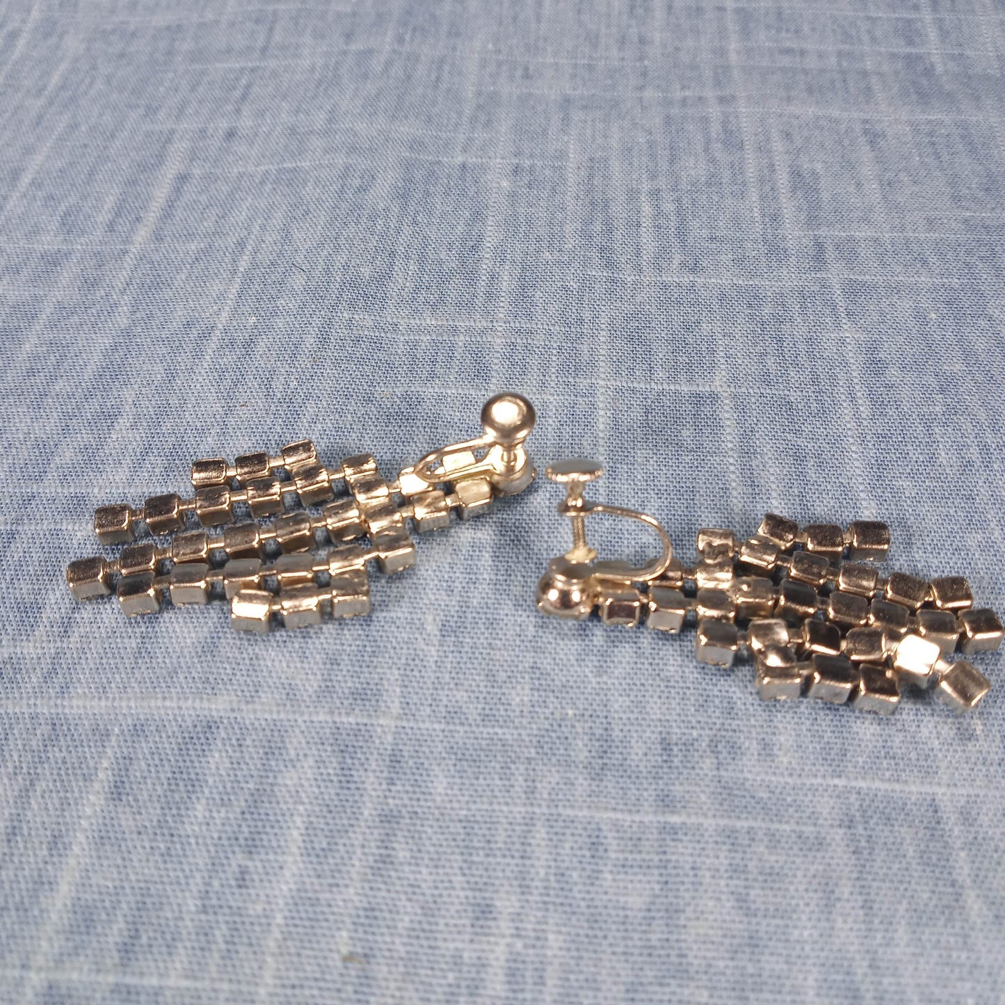 1950s Vintage Dangle Screw Back Earrings with Clear Rhinestones