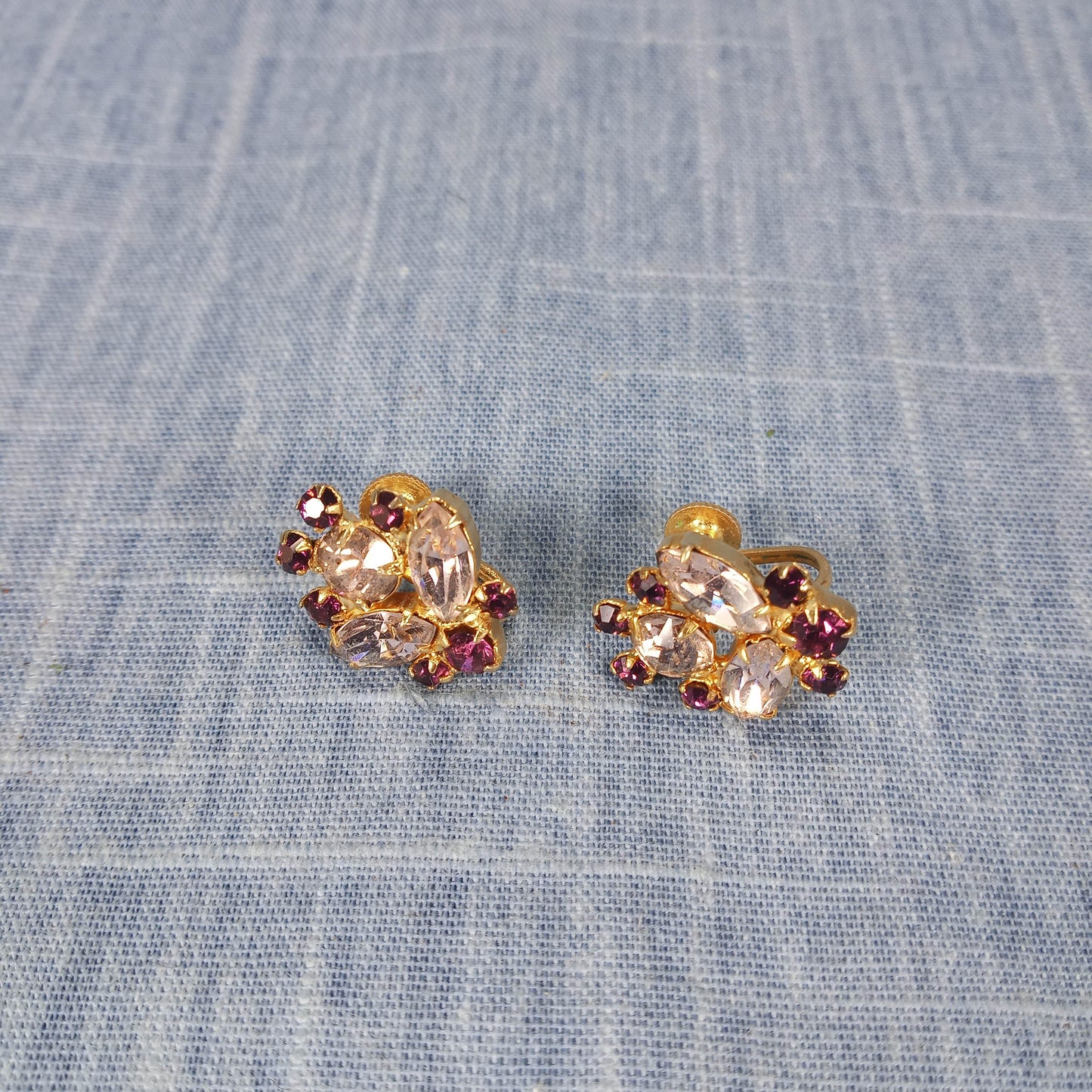 1960s Vintage Screw Back Earrings with a Cluster of Red and Clear Rhinestones