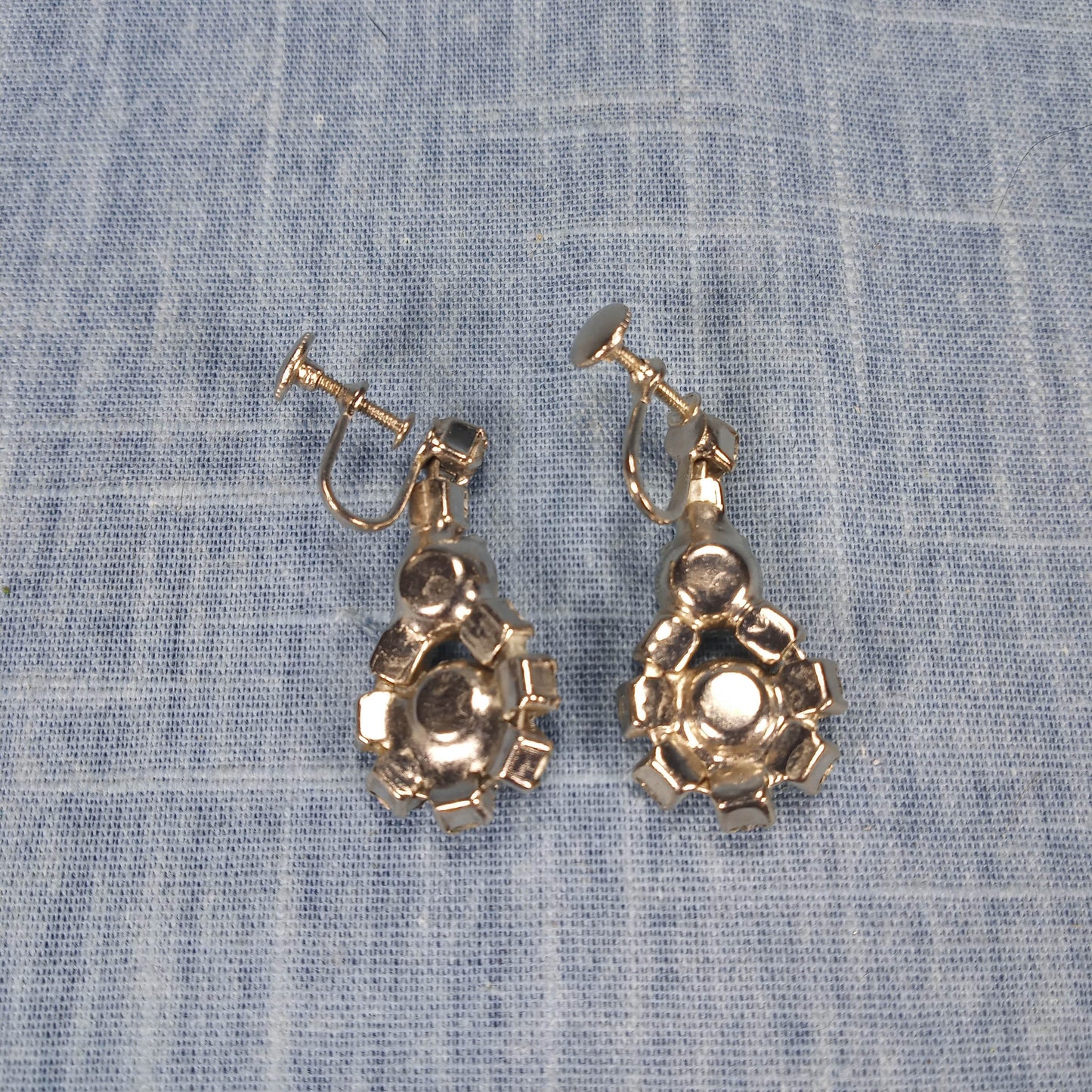 1960s Vintage Screw Back Dangle Earrings with Clear Rhinestones