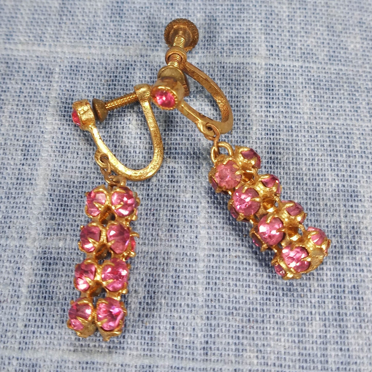 1960s Vintage Screw Back Dangle Earrings with a Double Row of Pink Rhinestones