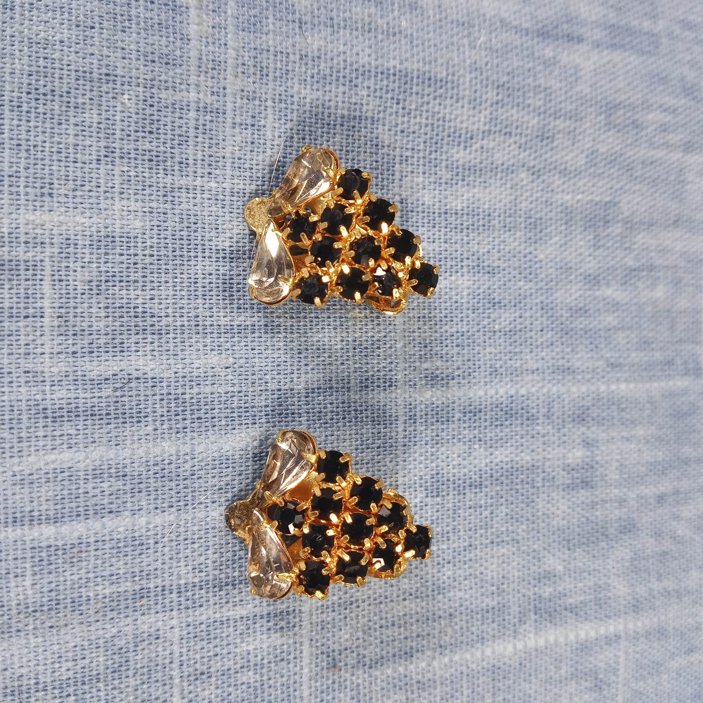 1960s Vintage Clip Earrings with Black and Clear Rhinestones in a Pyramid Shape