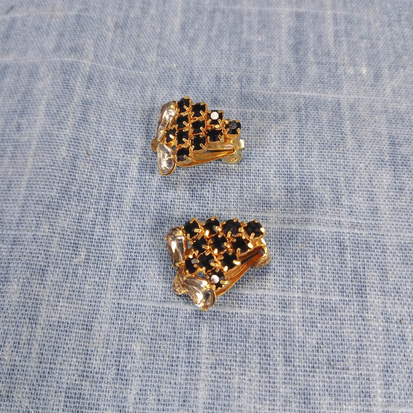1960s Vintage Clip Earrings with Black and Clear Rhinestones in a Pyramid Shape