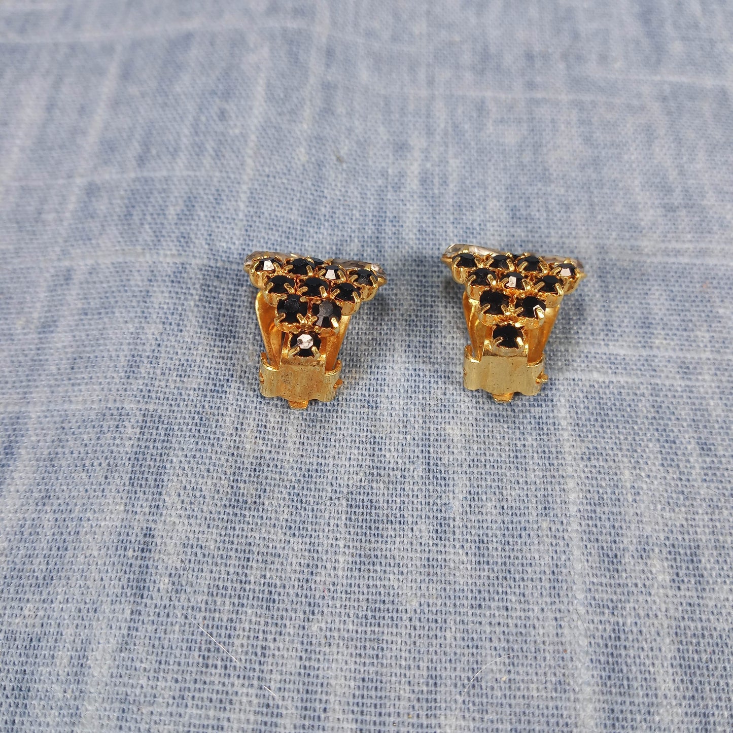 1960s Vintage Clip Earrings with Black and Clear Rhinestones in a Pyramid Shape