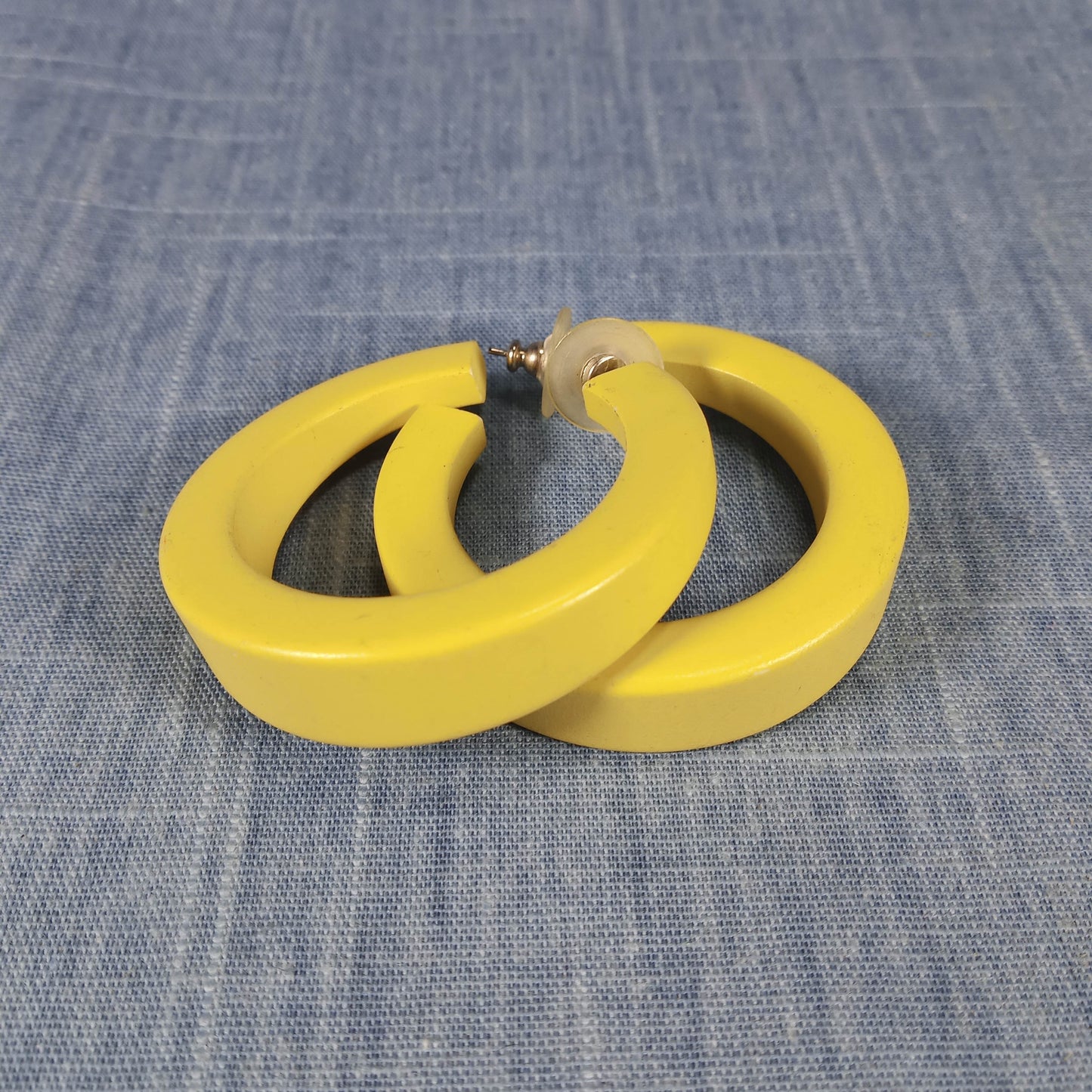 1960s Vintage Hoop Pierced Earrings in Banana Yellow