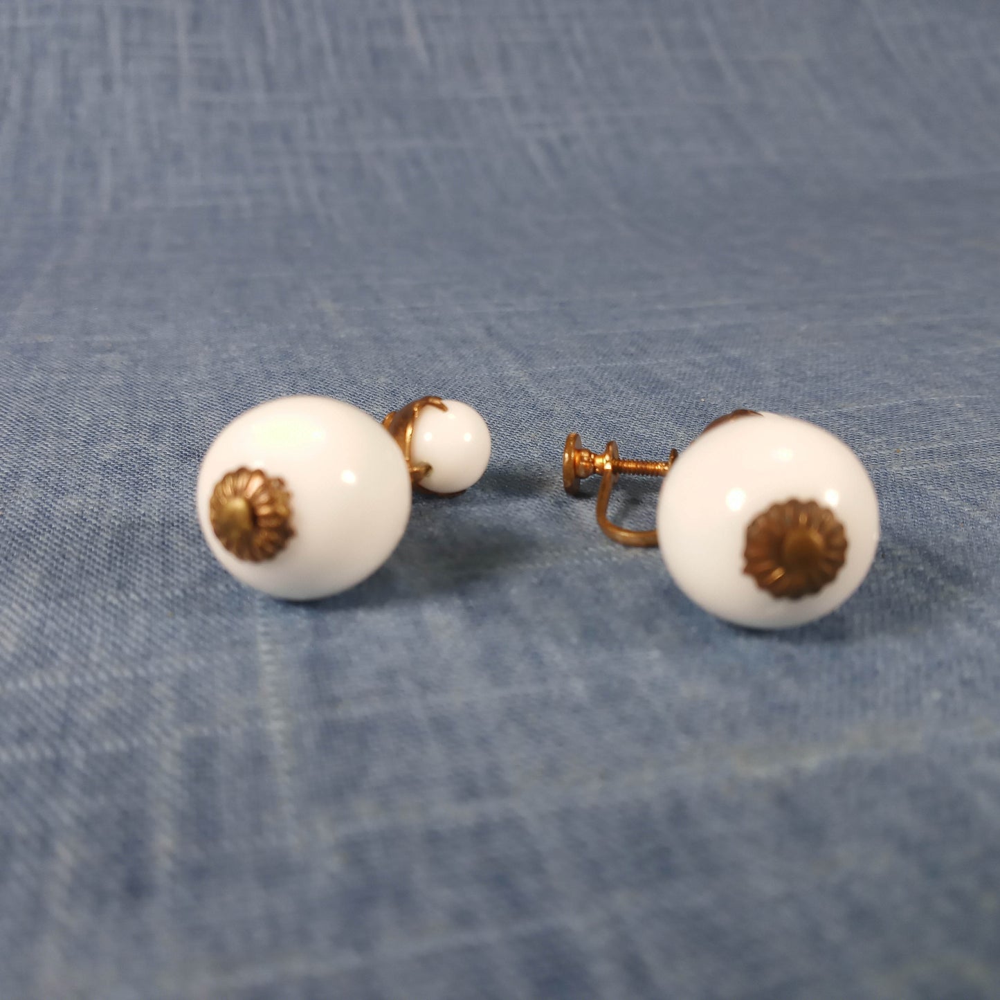 1960s Vintage Dangle Screw Back Earrings with Large and Small White Beads