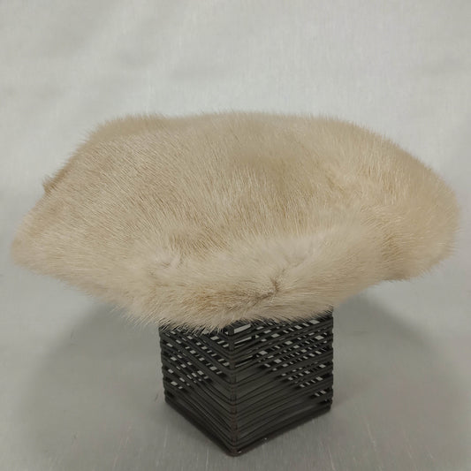 1960s Vintage Tourmaline Blond Mink Fur Hat by Jindo