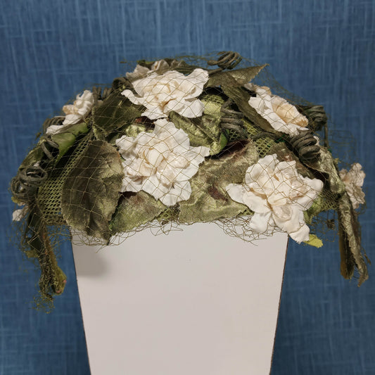 1950s Vintage White Flower Green Leaf Topper Hat