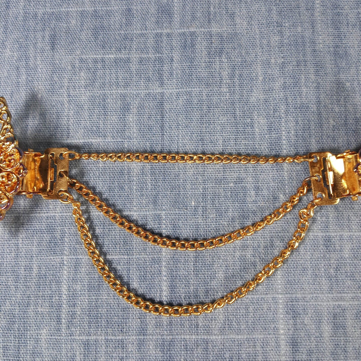 1960s Vintage Sweater or Scarf Clip with Gold Tone Filigree