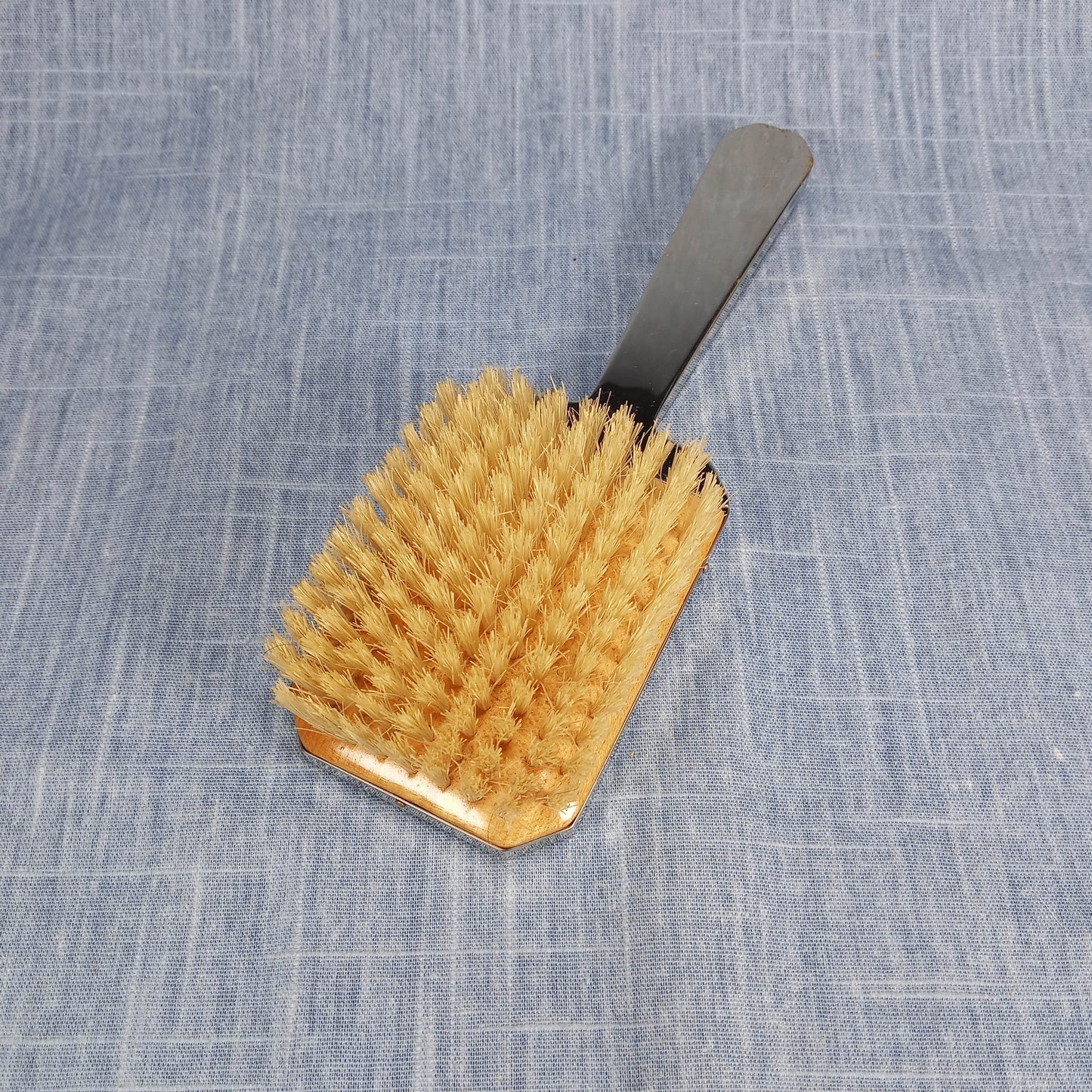 1920s Vintage Art Deco Hair Brush in Cream and Wood