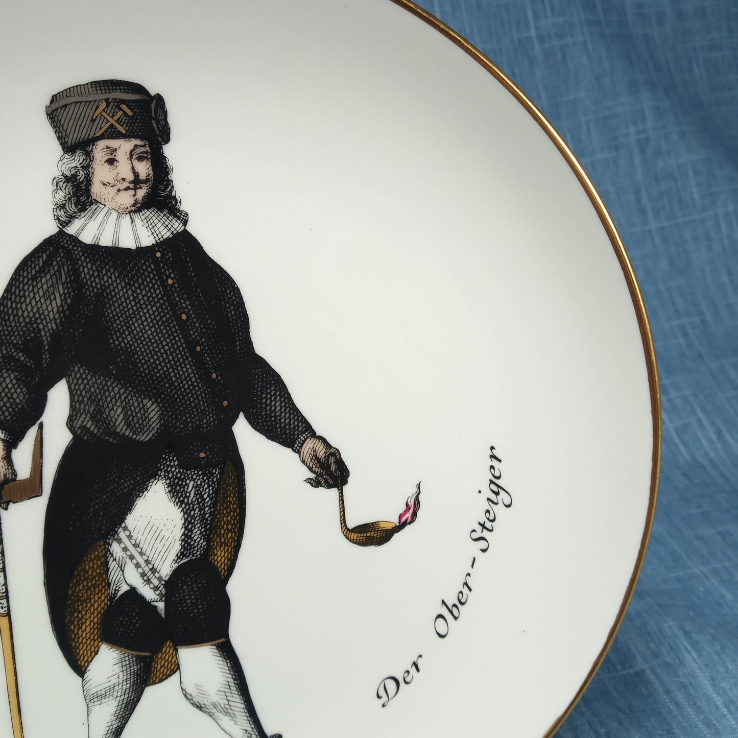 Mid 20th Century Fürstenberg West Germany Porcelain Hanging Plate Gluckauf-Verlag