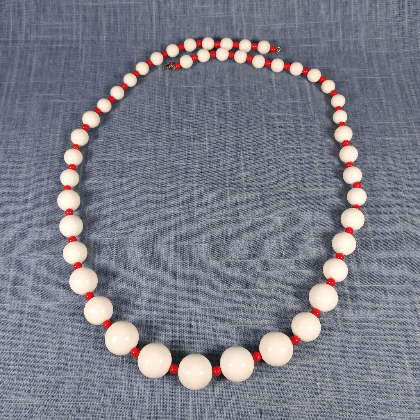 1960s Vintage Necklace with Alternating Large White and Small Red Beads