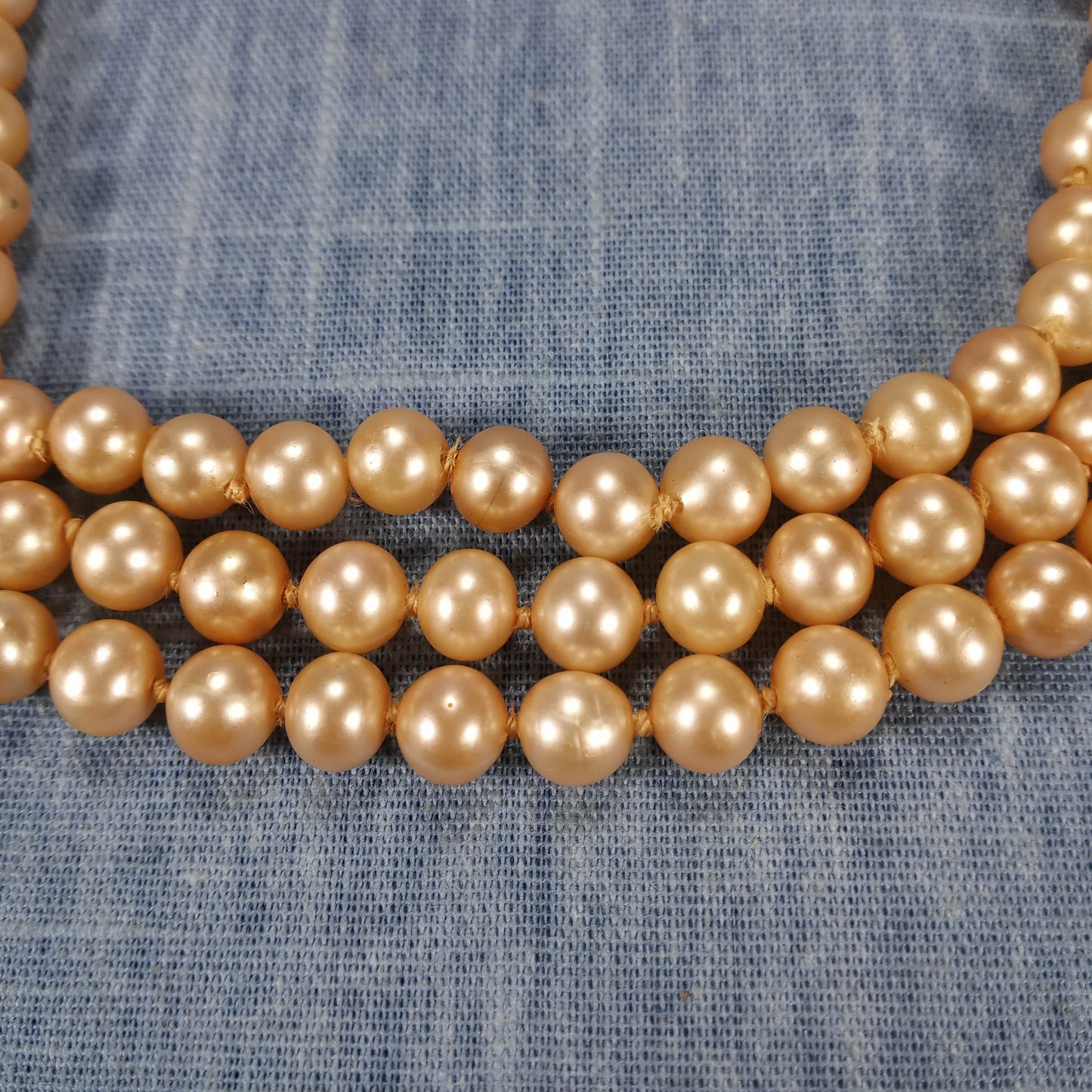 1940s Vintage Short Necklace with a Triple Strand of Pearl Beads