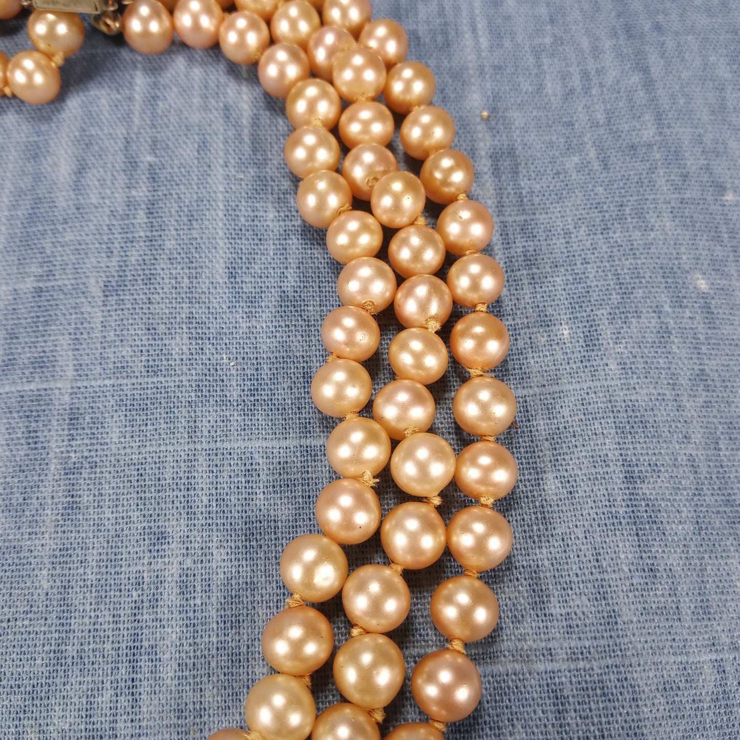 1940s Vintage Short Necklace with a Triple Strand of Pearl Beads