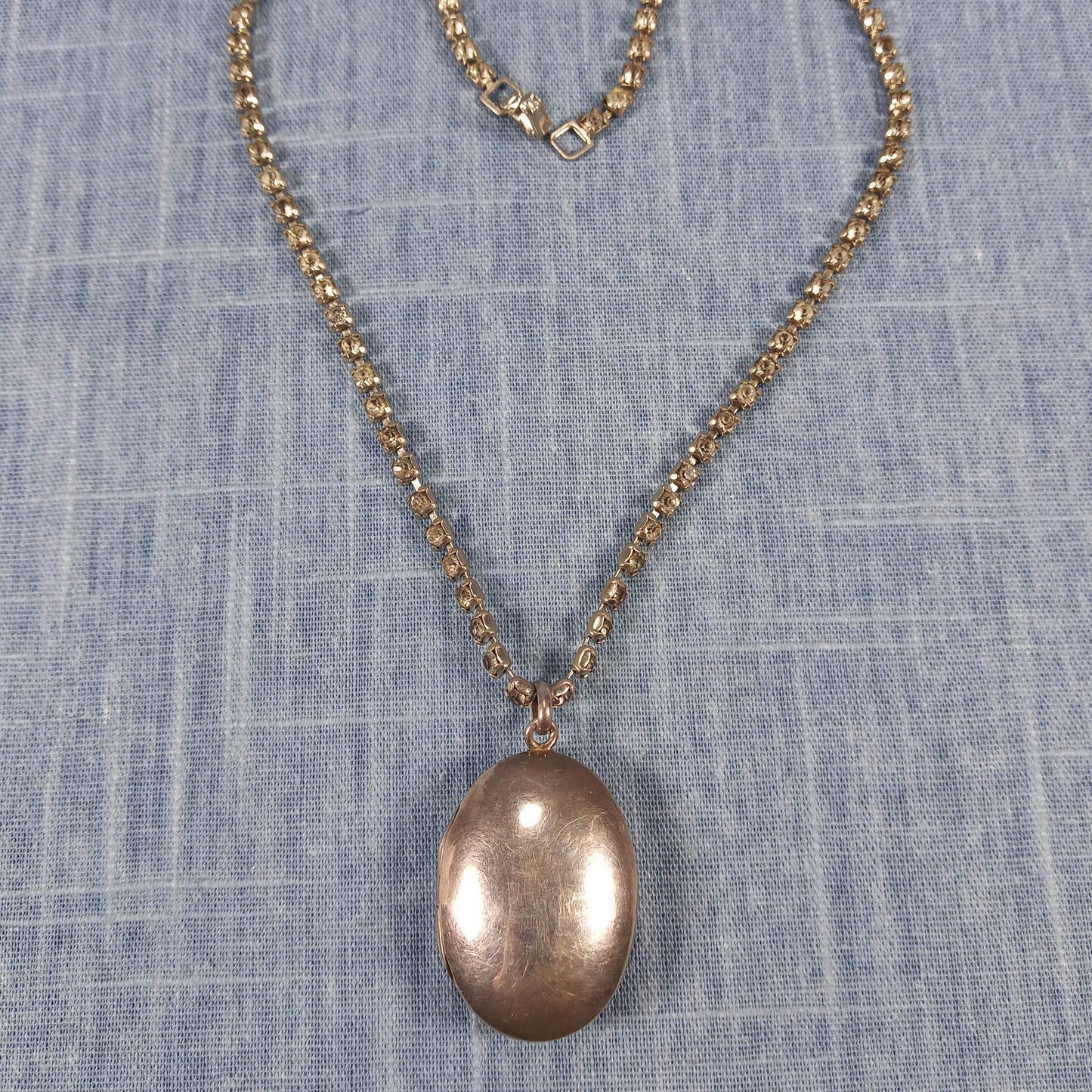 1960s Vintage Sterling Silver Locket Necklace with a Clear Rhinestone Chain from Thailand