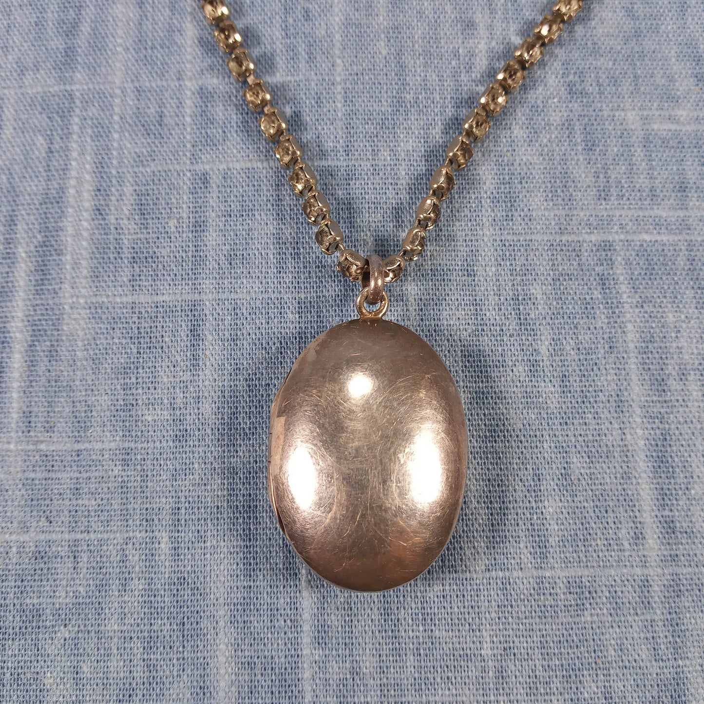 1960s Vintage Sterling Silver Locket Necklace with a Clear Rhinestone Chain from Thailand