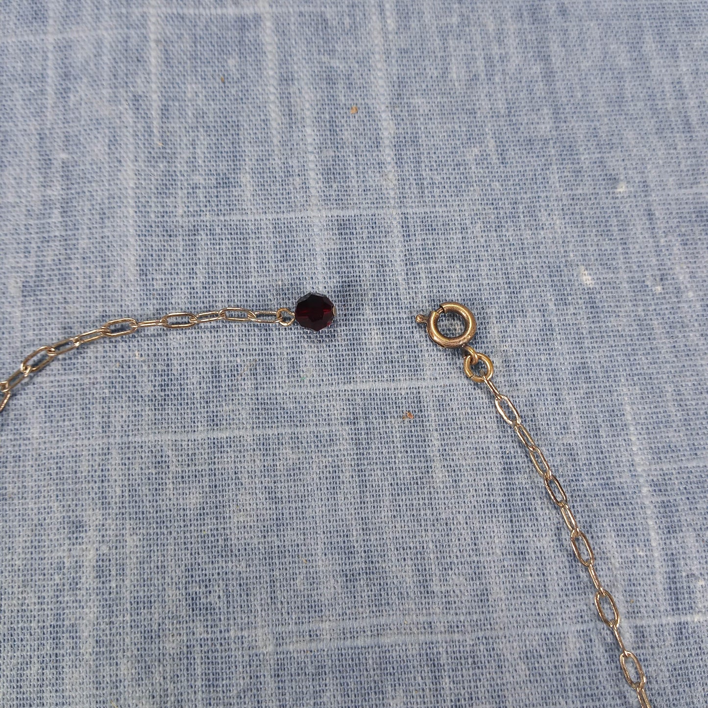 1940s Vintage Necklace with a Single Strand of Red Rhinestone Starbursts