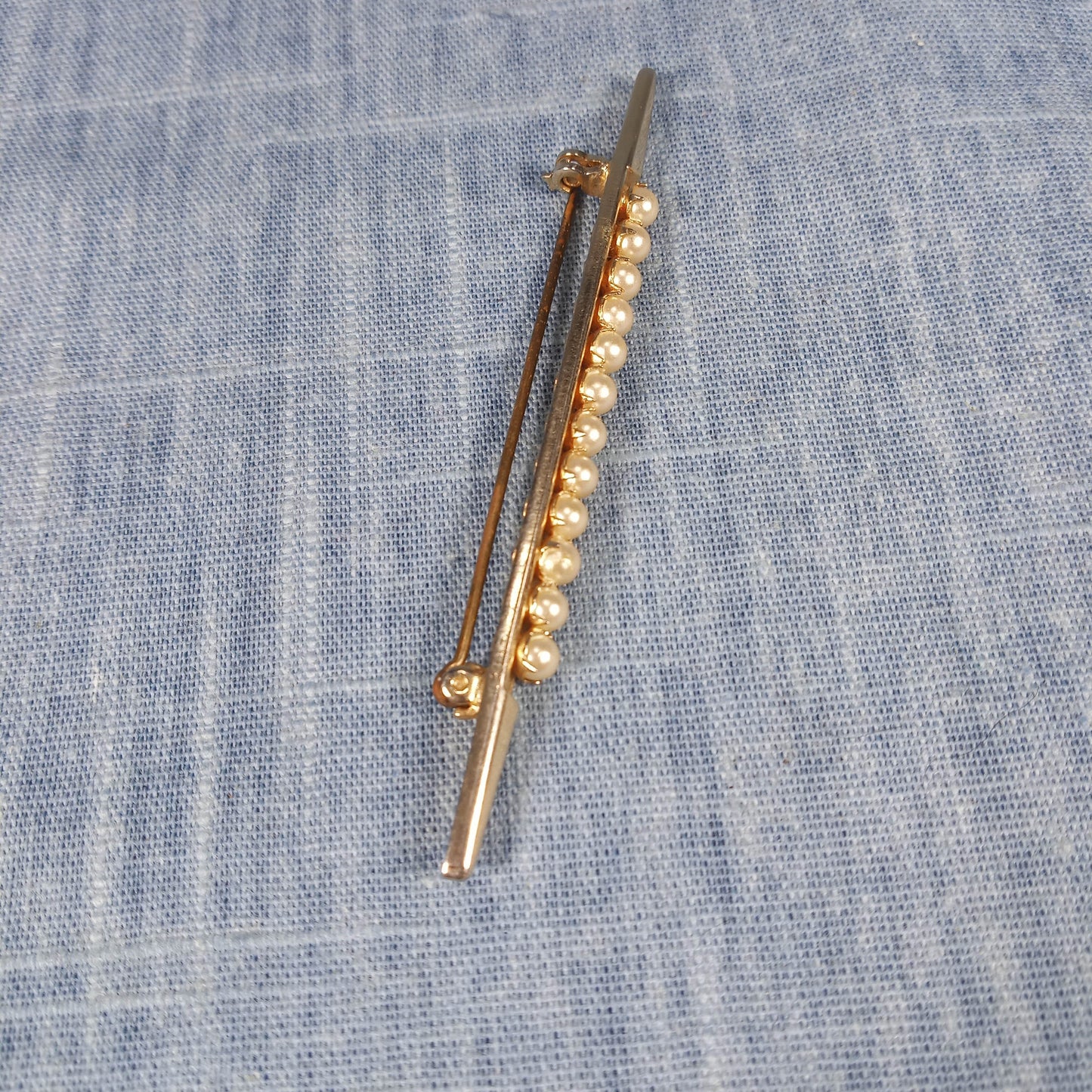 1960s Vintage Bar Pin with Gold Tone and White Beads