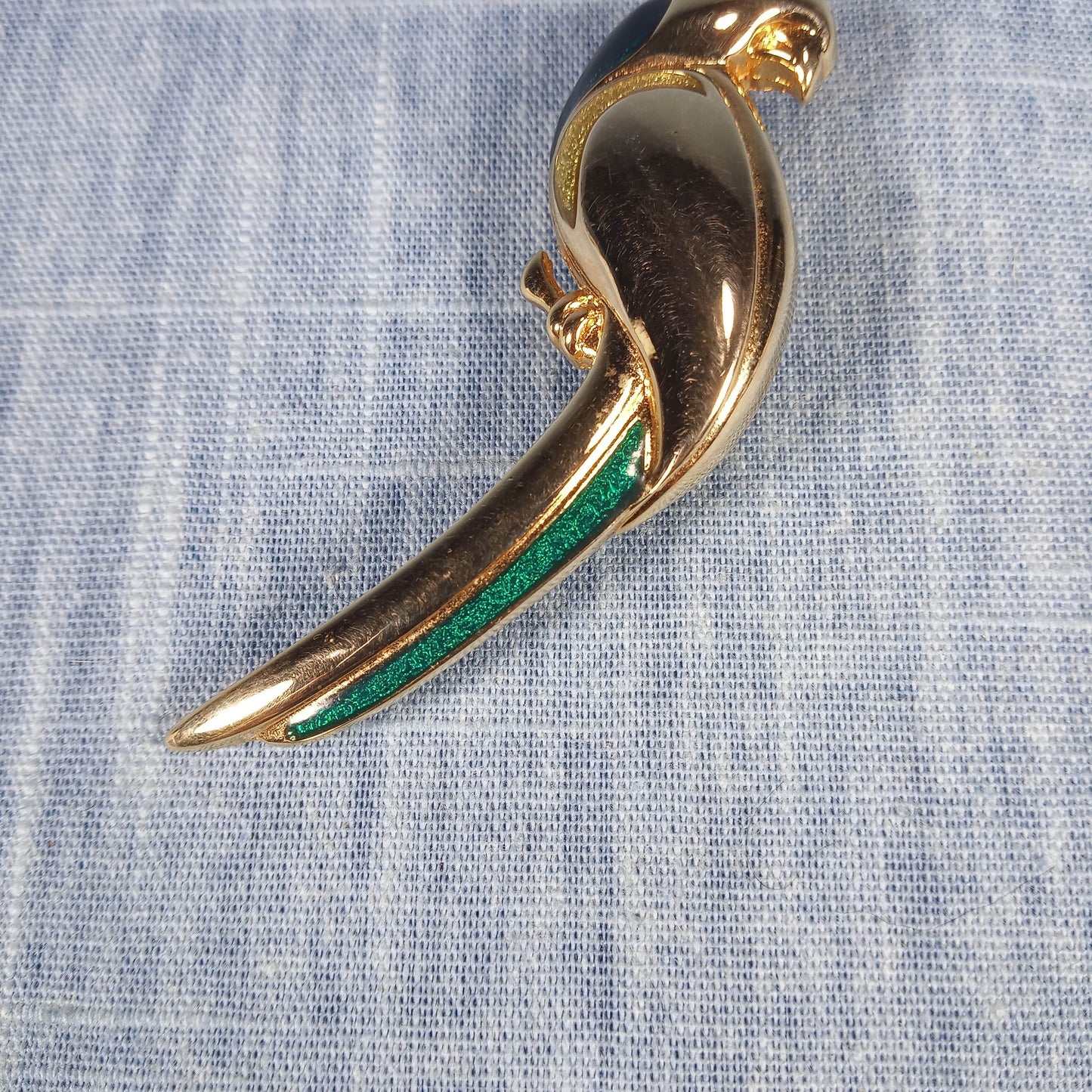 1960s Vintage Parrot Pin with Gold Tone and Green Tail