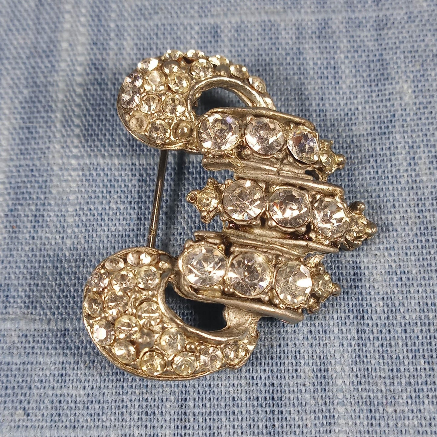 1930s Vintage Crest Pin with Clear Rhinestones