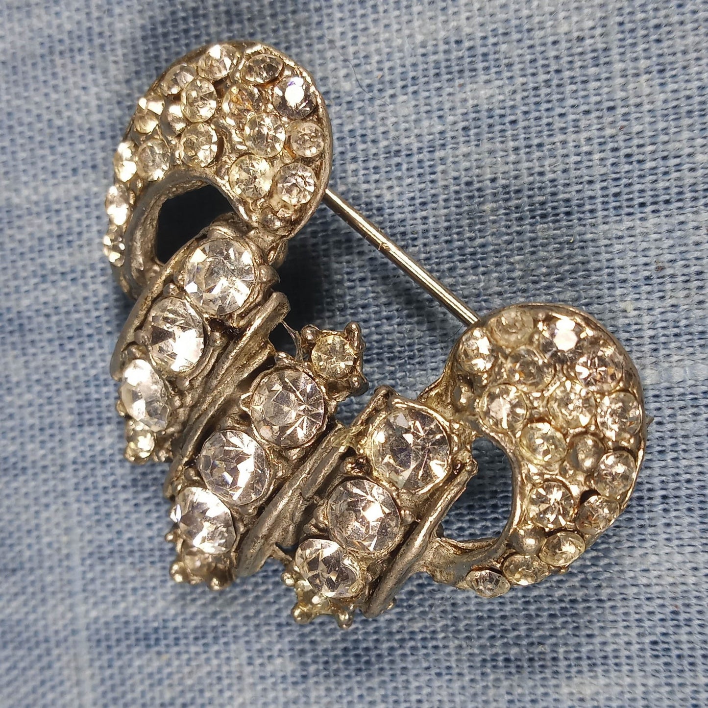 1930s Vintage Crest Pin with Clear Rhinestones