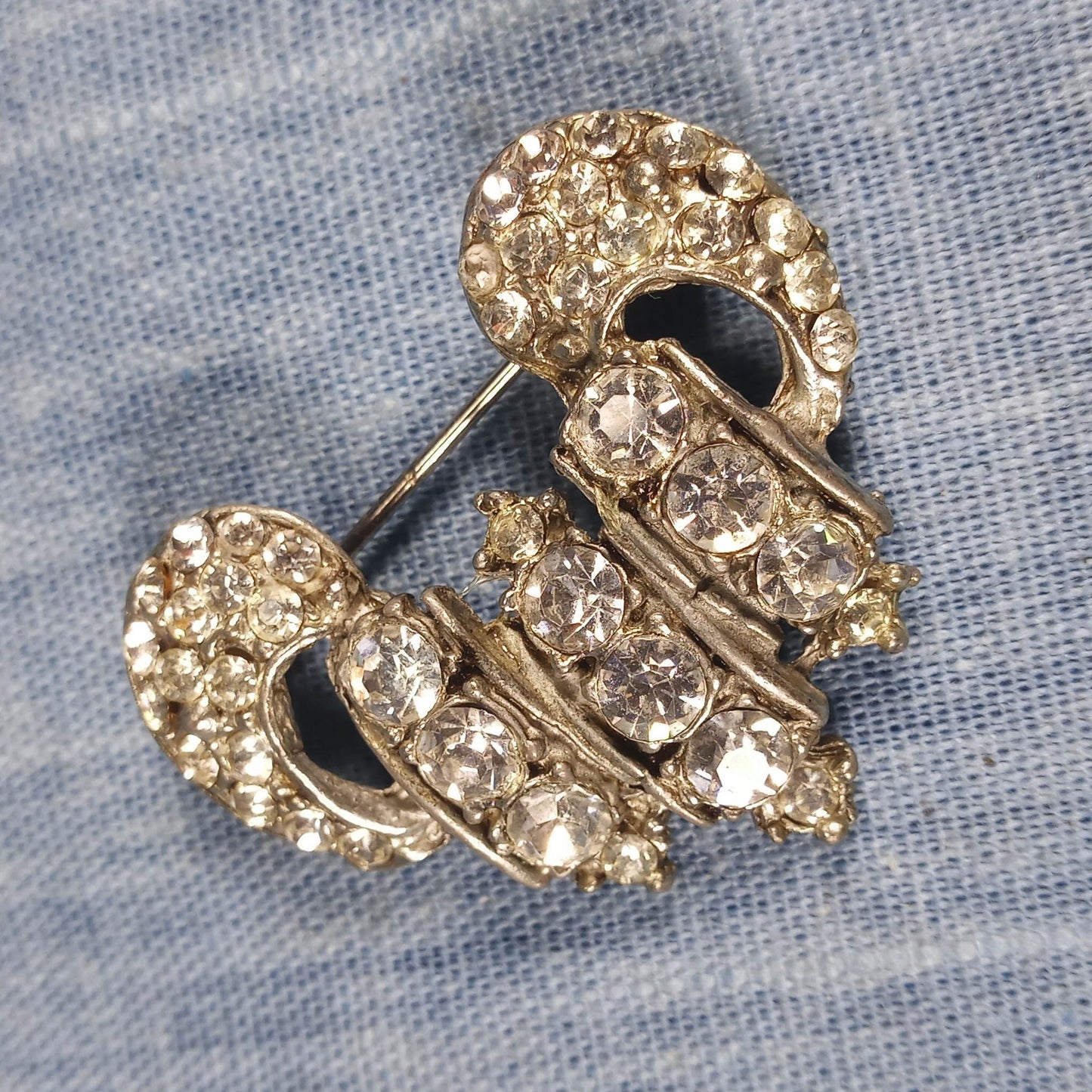 1930s Vintage Crest Pin with Clear Rhinestones