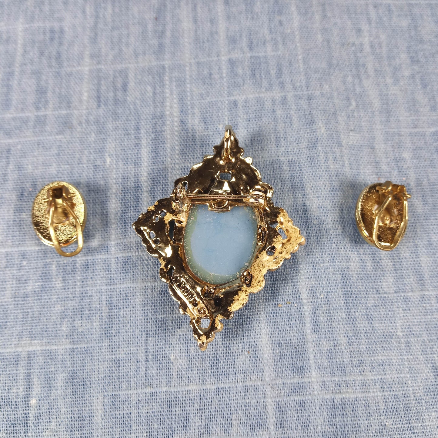 1960s Vintage Cameo Matching Brooch and Earrings: White on Blue in a Gold Tone Frame