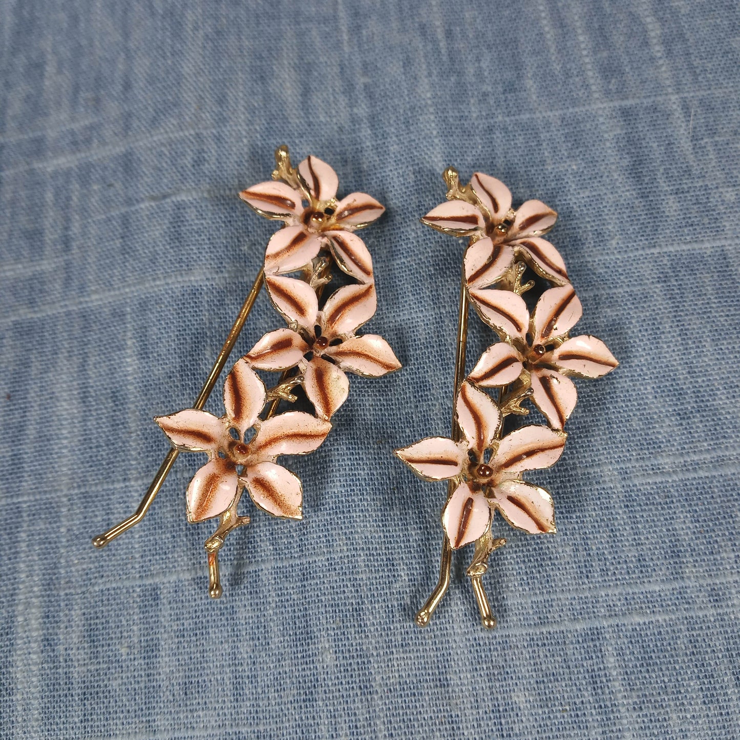 1960s Vintage Flower Hairpins in a Matching Set: White and Red Enamel