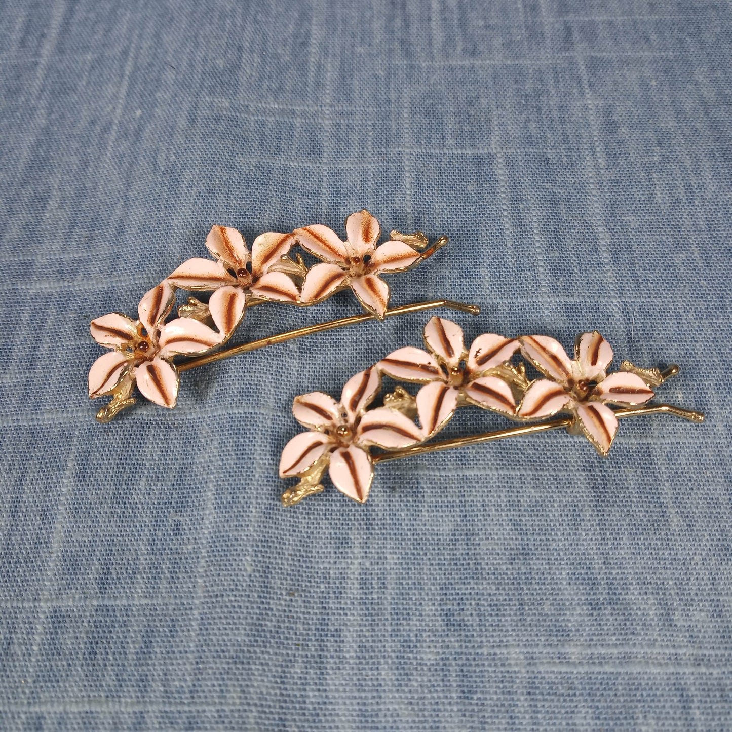 1960s Vintage Flower Hairpins in a Matching Set: White and Red Enamel