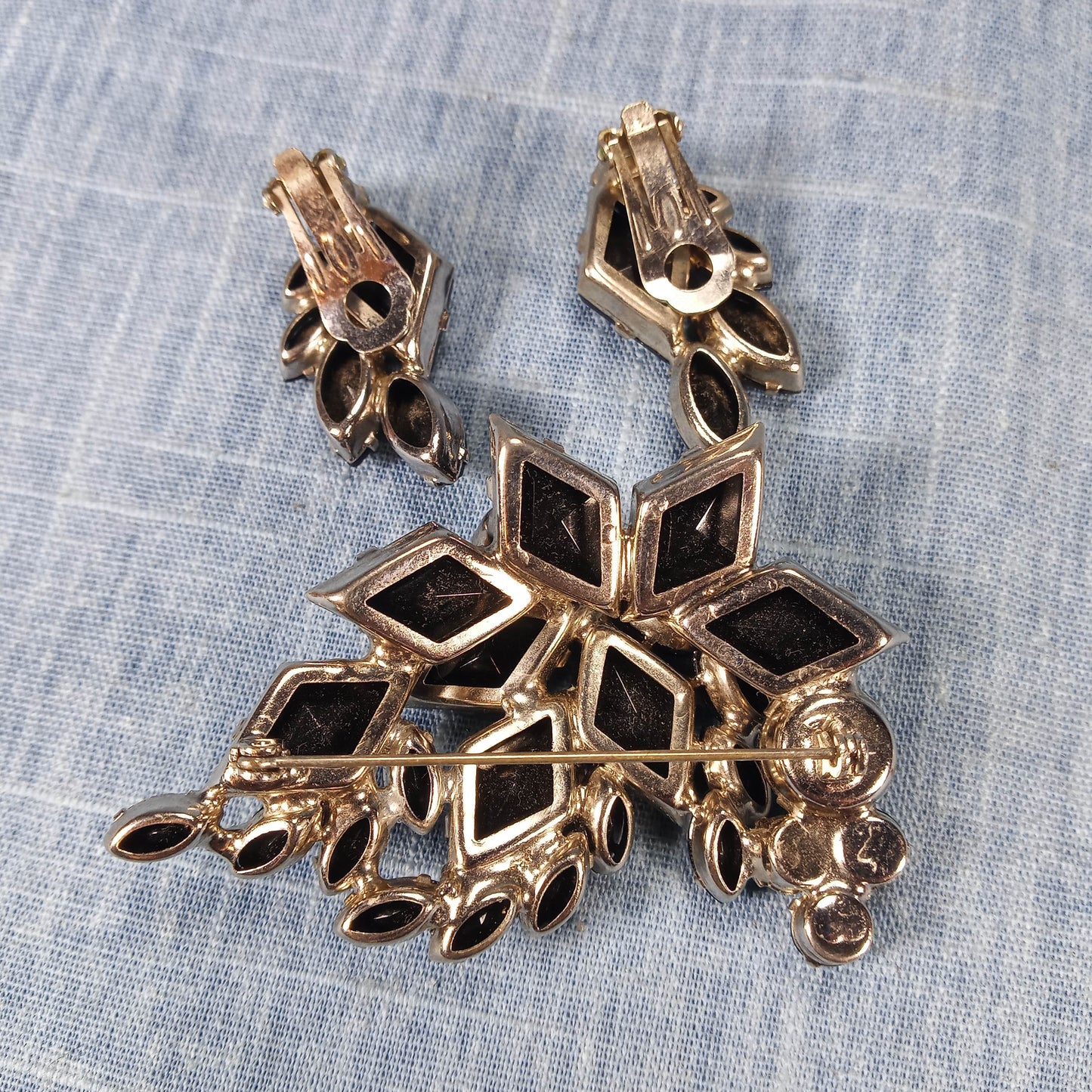 1960s Vintage Jewelry Set: Matching Brooch and Clip Earrings with Black Rhinestones