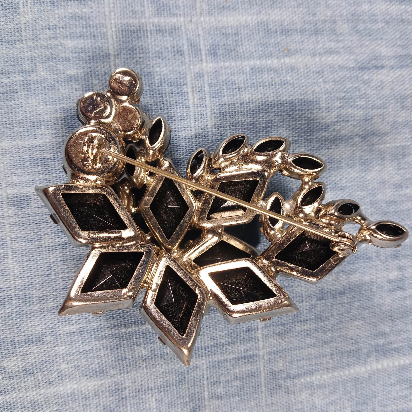 1960s Vintage Jewelry Set: Matching Brooch and Clip Earrings with Black Rhinestones