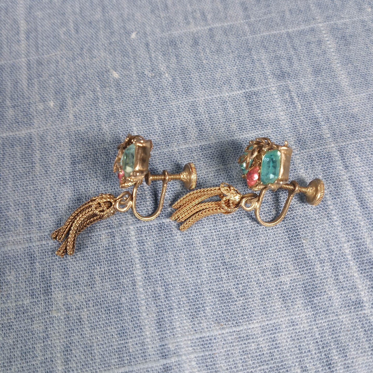 1940s Vintage Set: Matching Brooch and Earrings with Pink and Blue Rhinestones