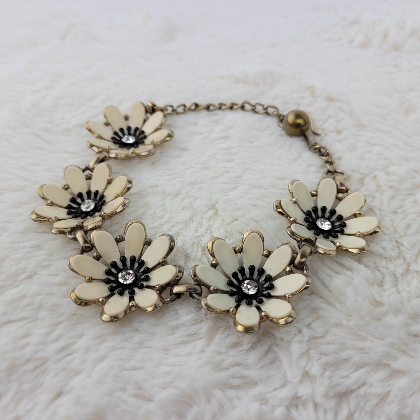 1950's Metal and Rhinestone Daisy Bracelet