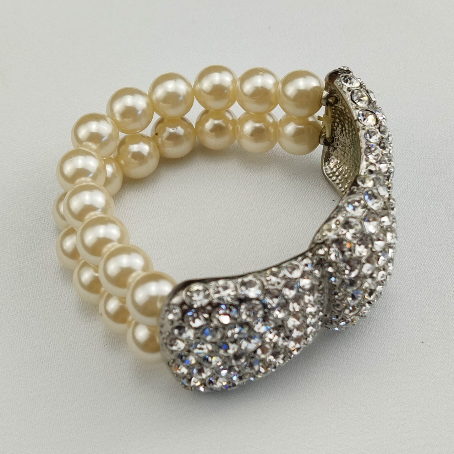 1970's Rhinestone Bow Stretch Bracelet