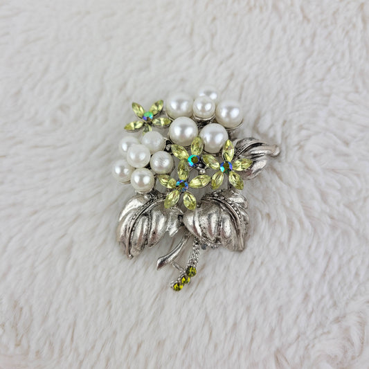 1950's Silver Leaf Green Rhinestone Cluster Pin