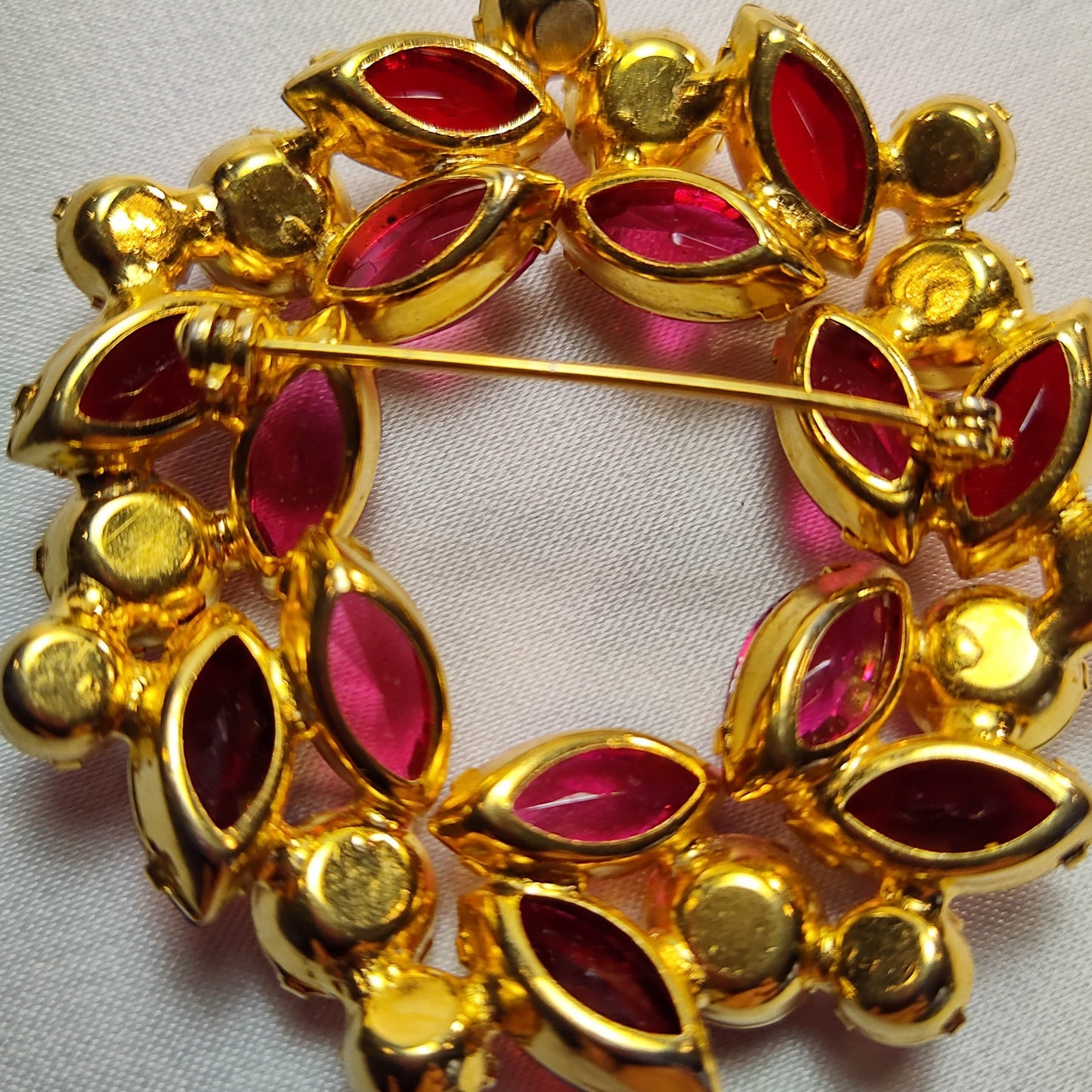 1950's Pink and Red Rhinestone Circle Pin