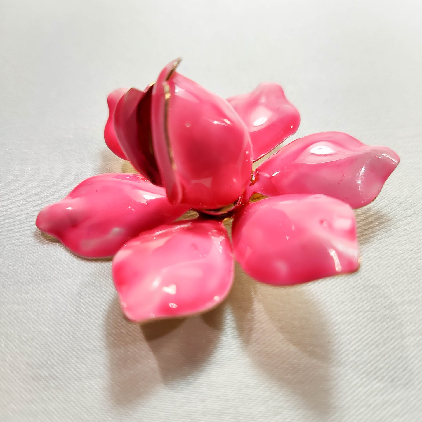 1950's Small Pink Enamel Metal Flower Pin