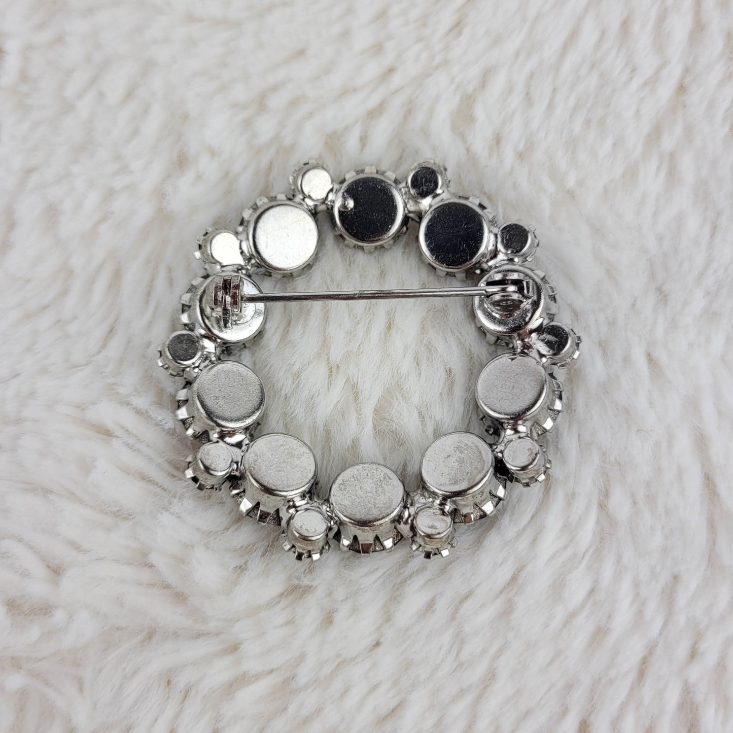 1950's Dark Gray Rhinestone Circle Pin