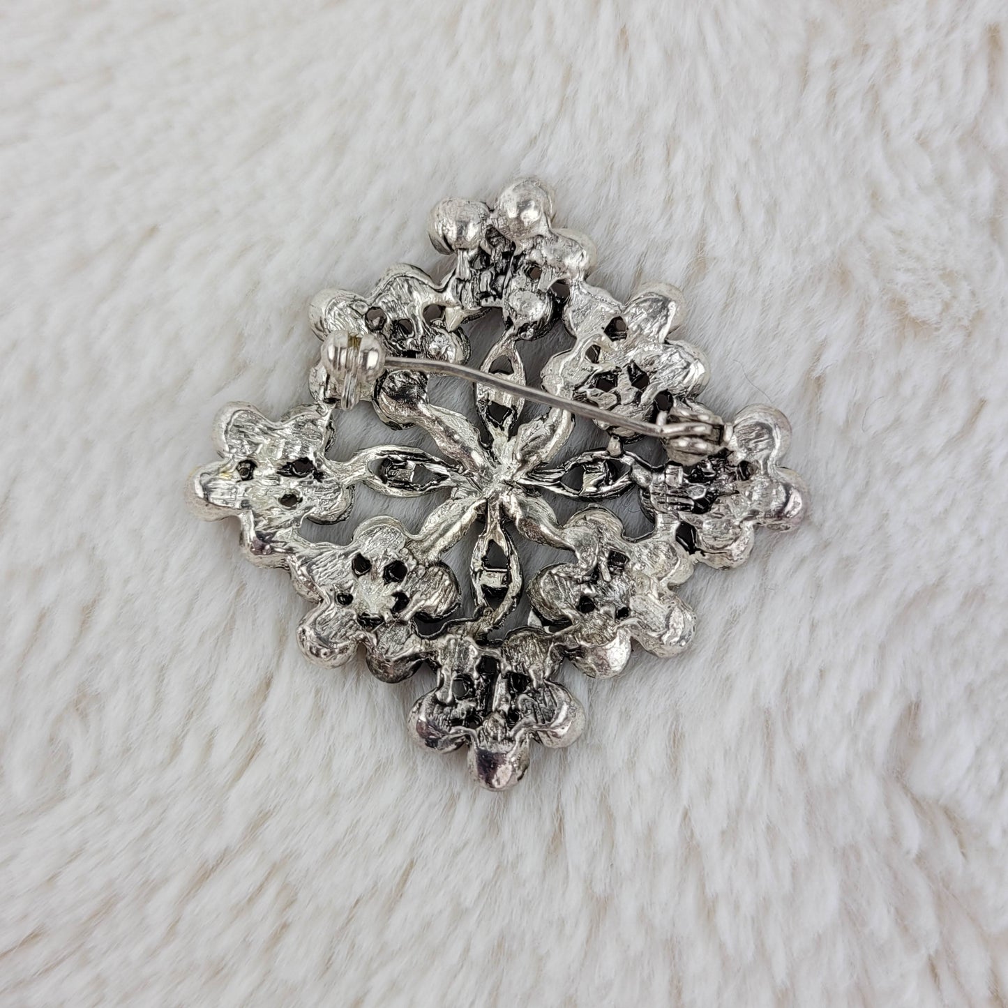 1970's Silver Filigree and Aurora Borealis Square Flower Pin with Purple Rhinestones