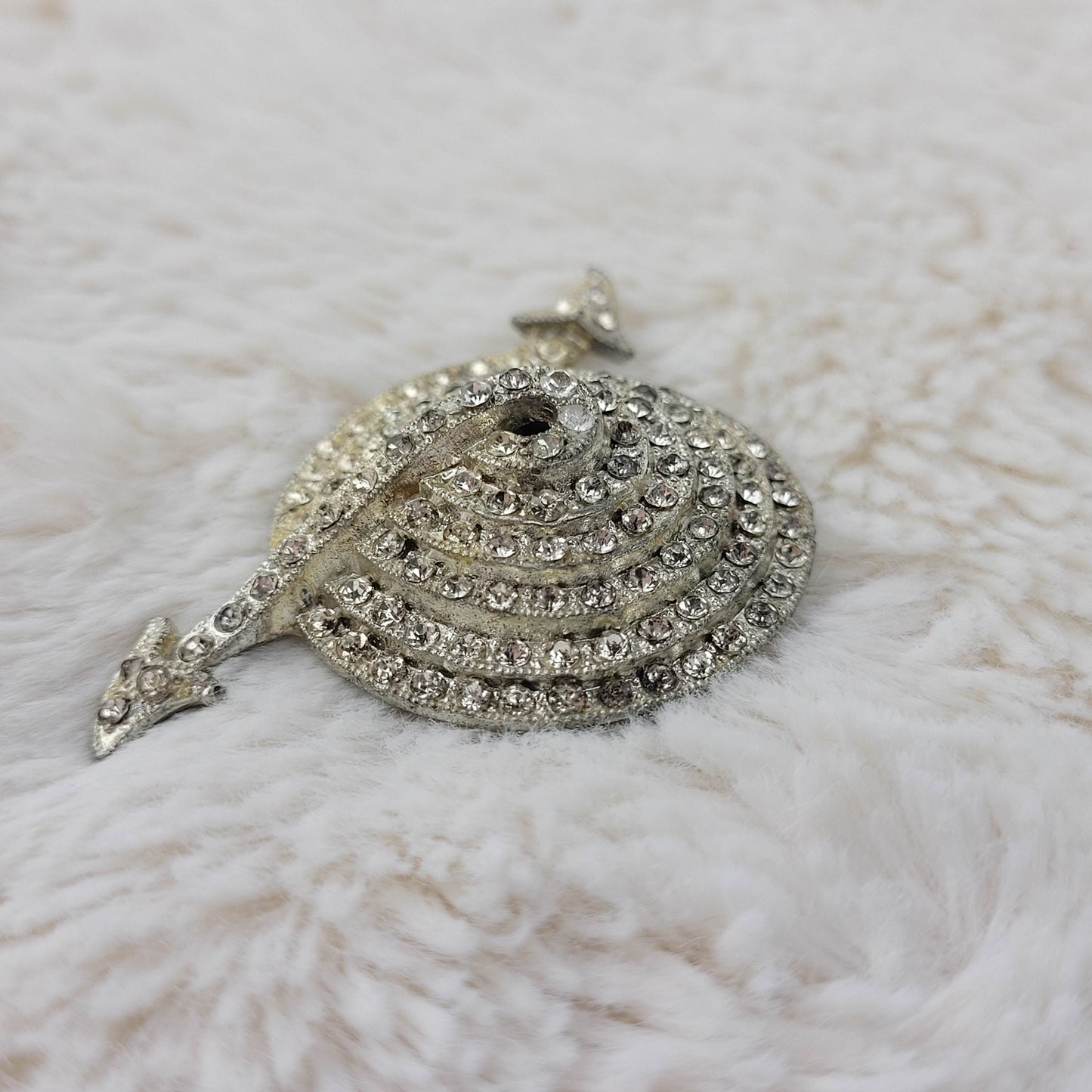 1930's Clear Rhinestone Arrow Fur Clip