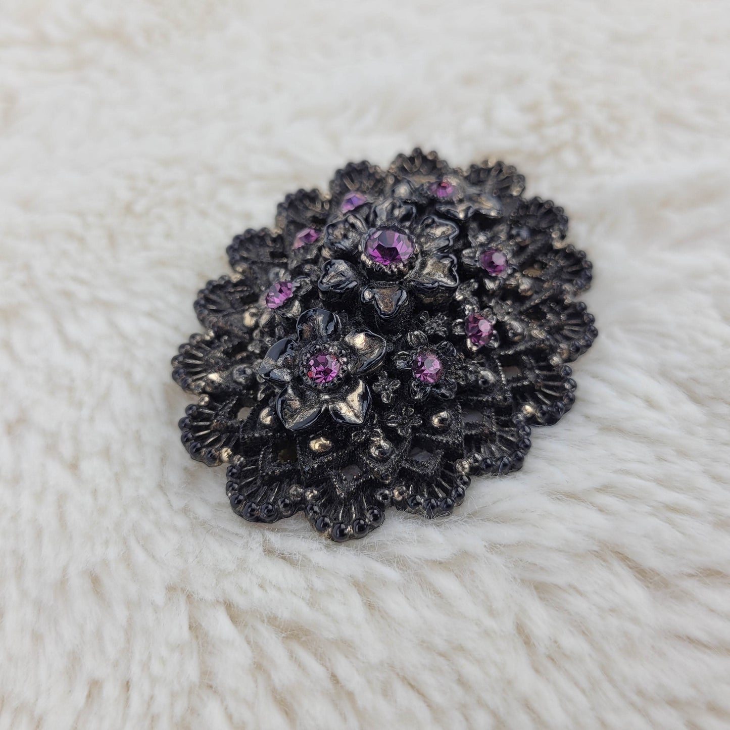 1930's Metal Filigree Plum Rhinestone Pin