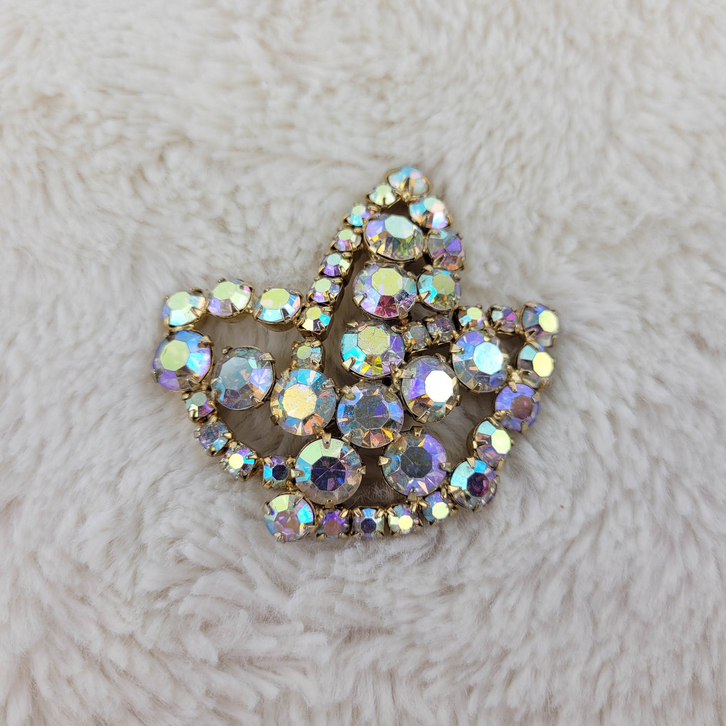 1950's Aurora Borealis Rhinestone Maple Leaf Pin