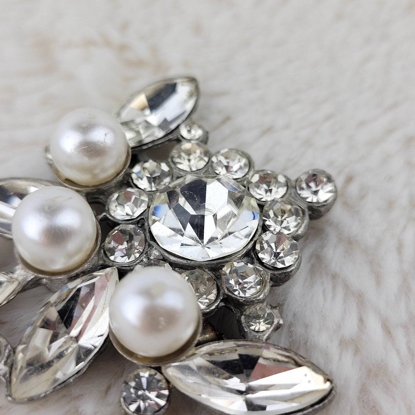 1950's Pearl Bead and Clear Rhinestone Pin