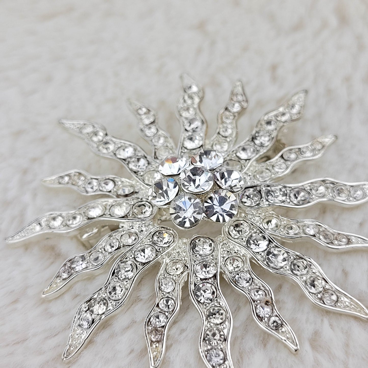 1970's Clear Rhinestone Starburst Pin