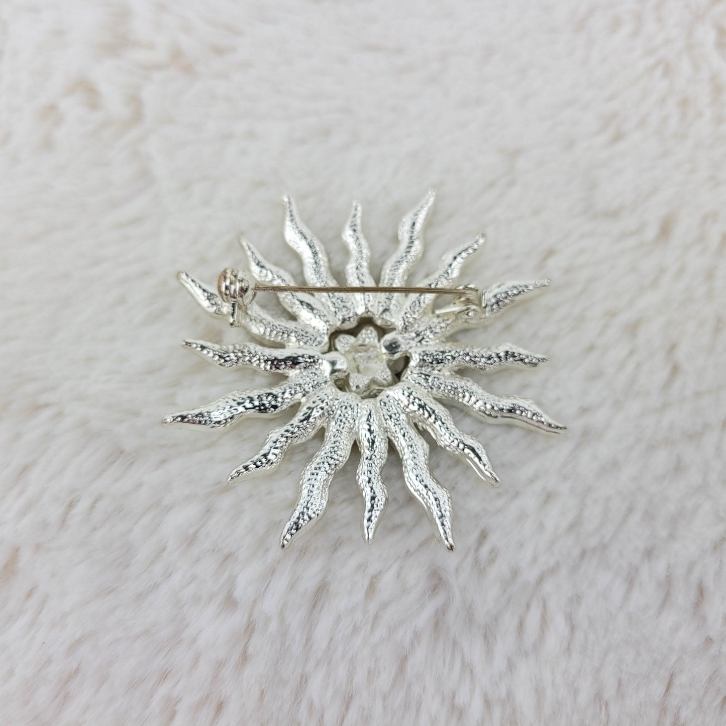 1970's Clear Rhinestone Starburst Pin